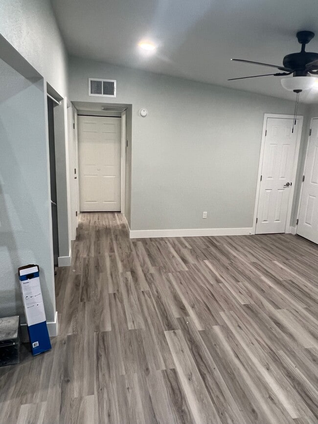 Building Photo - 1546 E 29th Ave