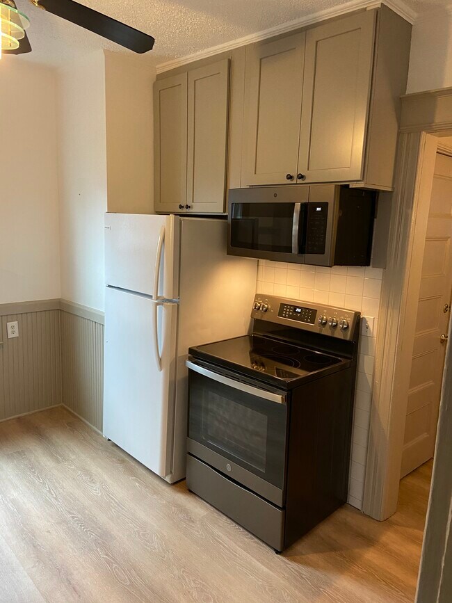 Kitchen - 106 Edgerton St