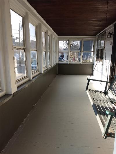 Porches en el frente - 134 West St