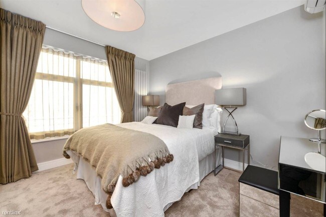 Building Photo - 2 br, 2 bath Condo - 1701 Central Ave Apt F