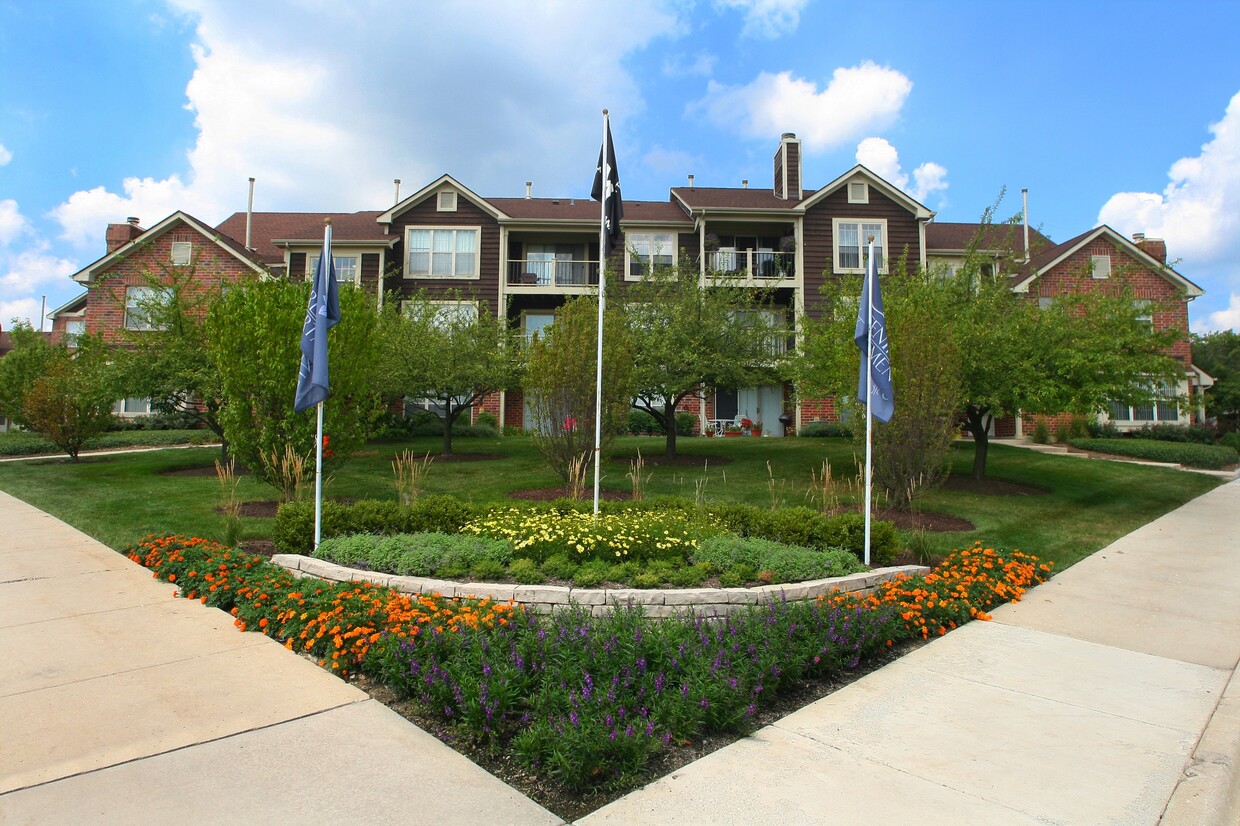 Primary Photo - Green Trails Apartments