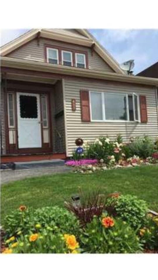 Foto del edificio - 462 Taunton Pl