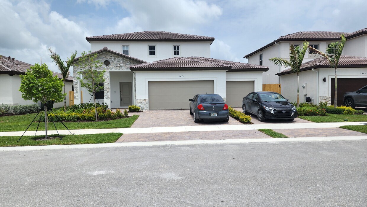 Foto principal - 2470 SE 23rd Ter
