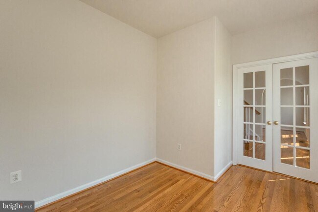 Foto del edificio - 19 Pebble Pl