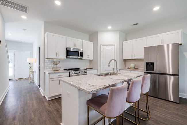 Foto del edificio - 97 Belleau Woods Cir