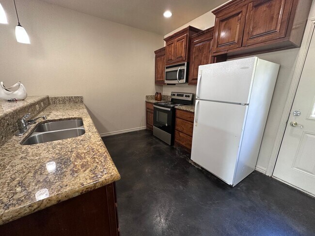 Foto del edificio - Spacious 4/4 House Near Baylor Campus!
