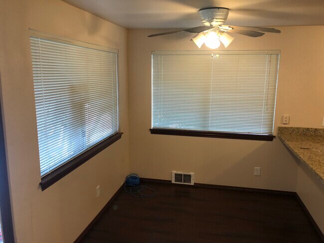 Dining Area with private balcony - 3900 Linden Ave N