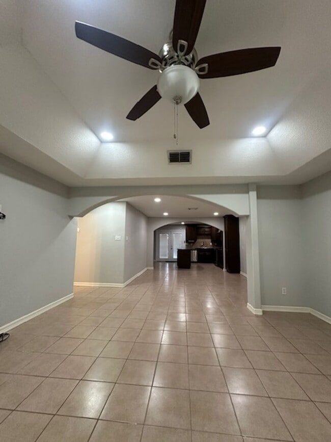 Foto del edificio - 2137 Mynah Ave