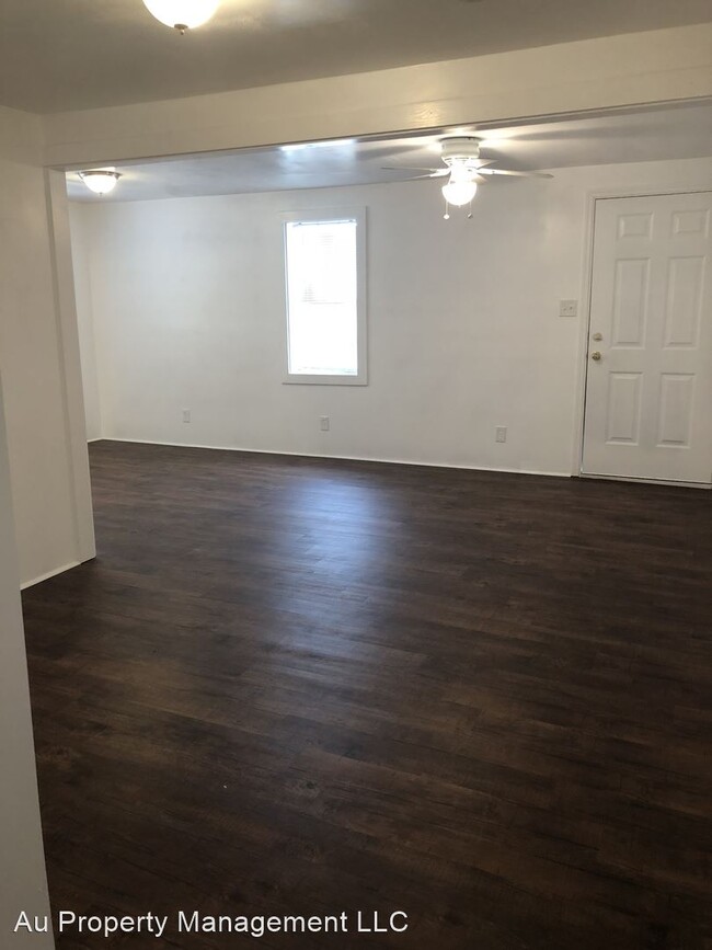 Building Photo - 503 S Milam St