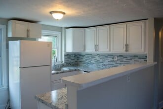 Building Photo - 25 South End Rd