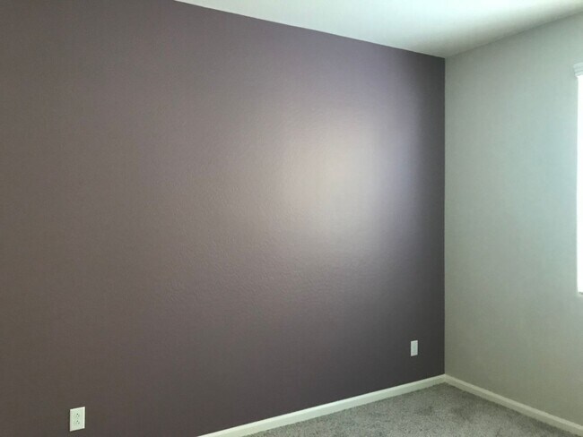 Foto del edificio - 5407 W Desert Hollow Dr