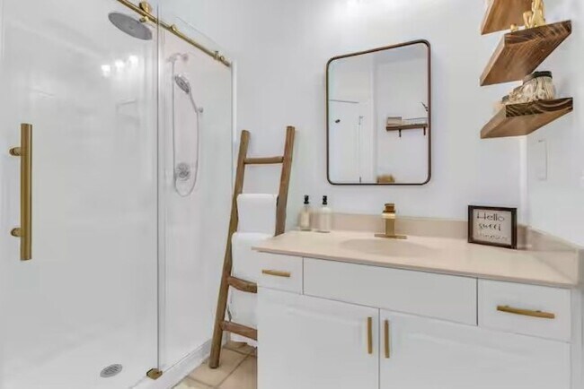 Foto del edificio - 1023 Sycamore Green Pl