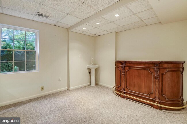 Building Photo - 10108 Donegal Ct