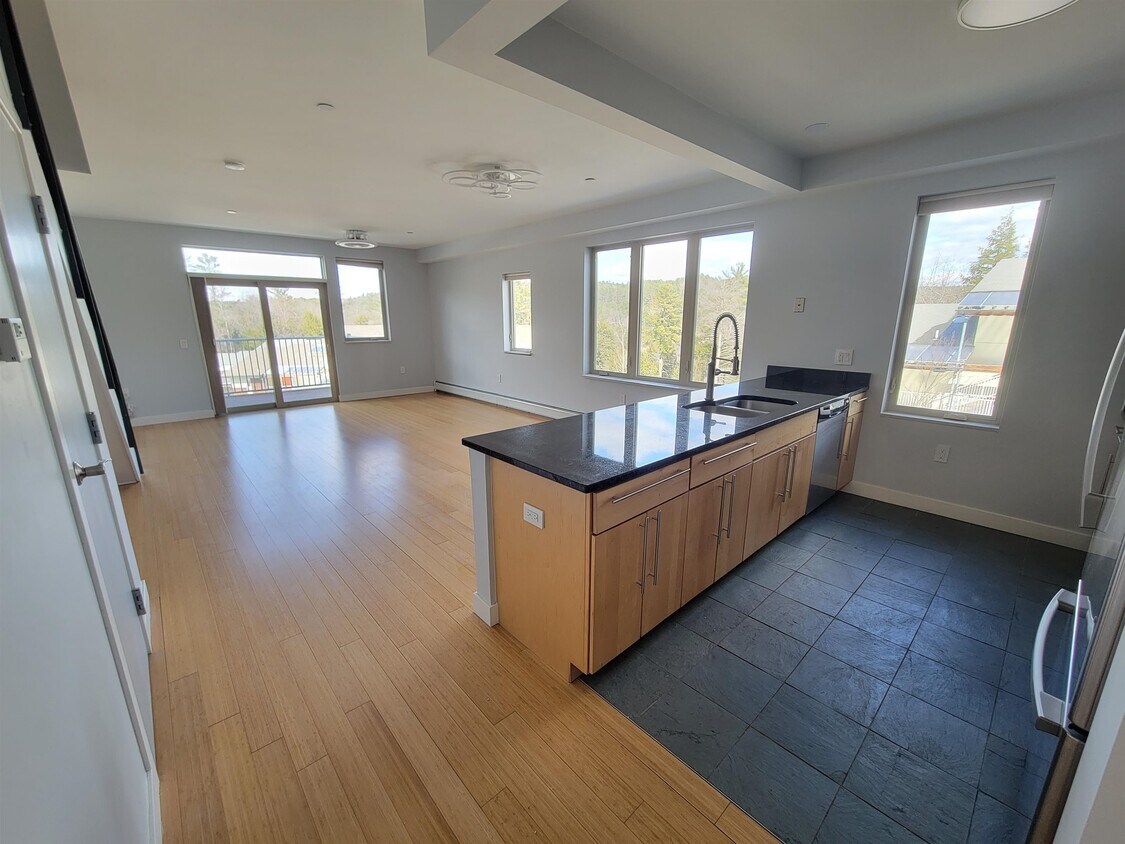 7 Granite Ln, Hanover, NH 03755 Condo for Rent in Hanover, NH