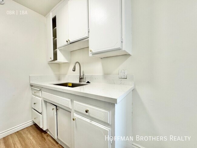 Foto del edificio - 3647 Vinton Ave