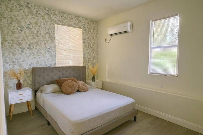 Foto del edificio - 8622 N 39th St