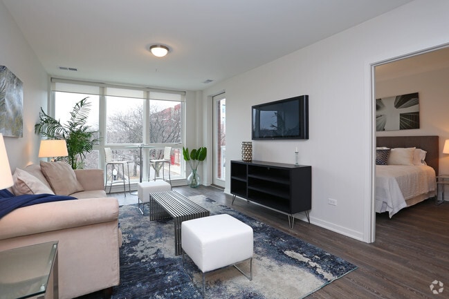 Interior Photo - 1325 North Wells Apartments