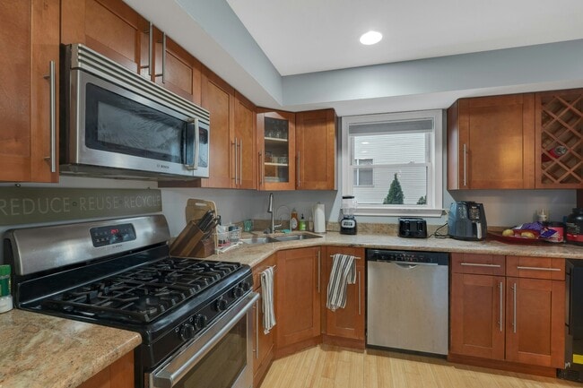 Foto del edificio - 439 2nd St