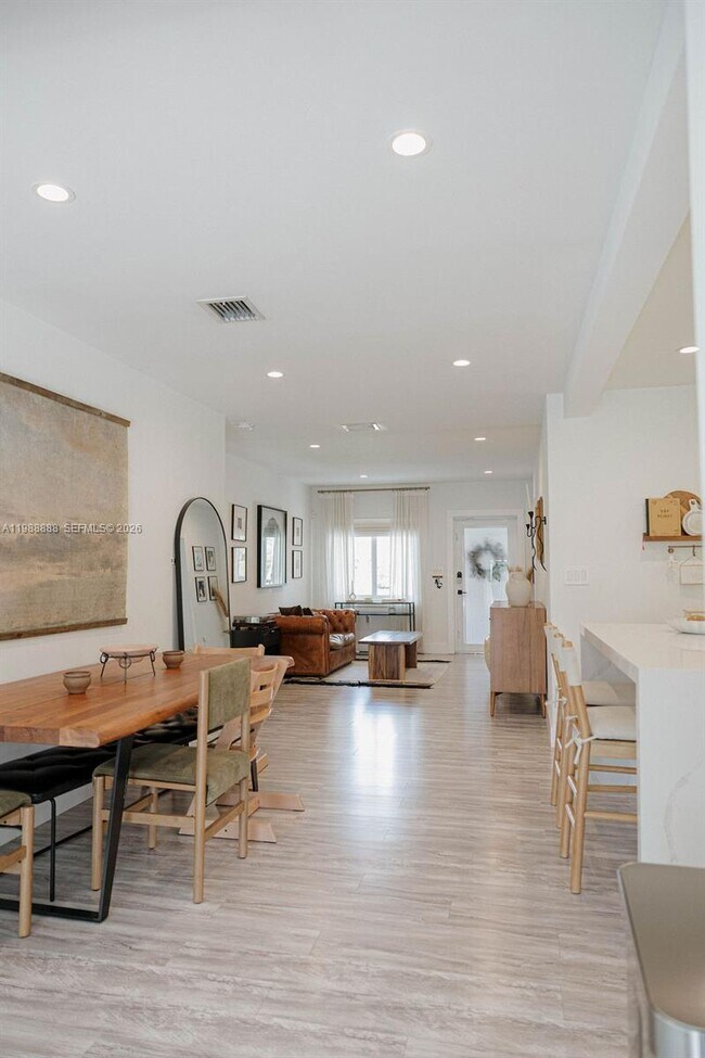 Foto del edificio - 3205 SW 68th Ave