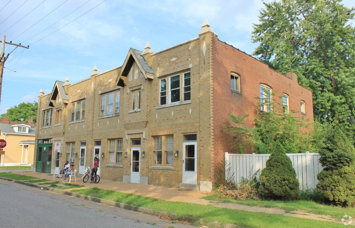 Building Photo - 7300-7306 Pennsylvania Ave