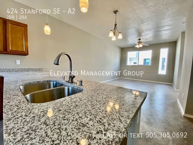 Foto del edificio - 424 Stanford Dr SE