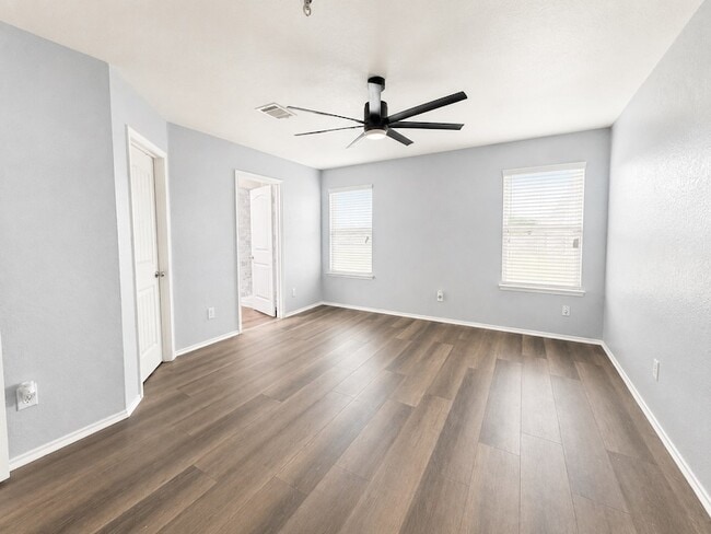Photo - 716 Mallard Drive Unit House