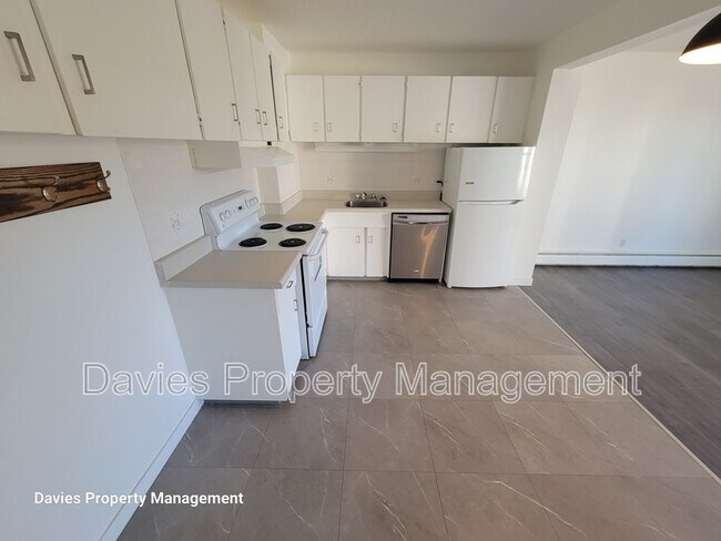 Photo du bâtiment - 8604 Gateway Blvd NW