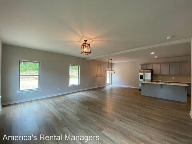 Building Photo - 3 br, 2.5 bath House - 1465 Brookhaven Drive