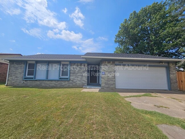 Building Photo - 7710 N 120th Ave E