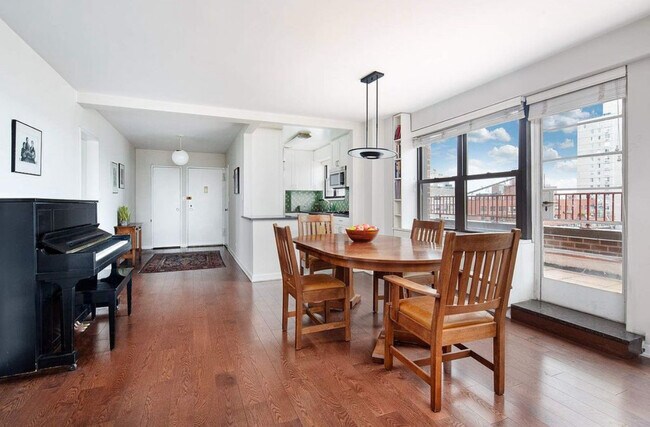 Foto del edificio - 460 E 79th St