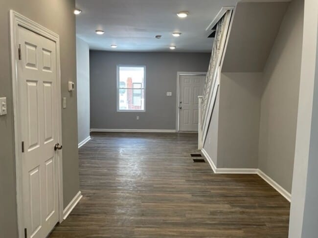 Building Photo - Anika Homes 3 Bedroom