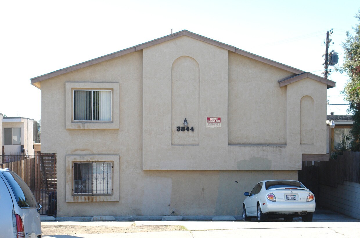 Building Photo - 3844 Swift Ave