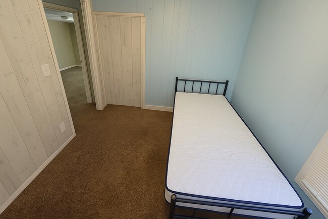 Foto del edificio - Cozy & Affordable 2BR Home – Only $825/month!