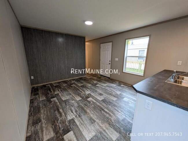 Building Photo - 438 Finson Rd