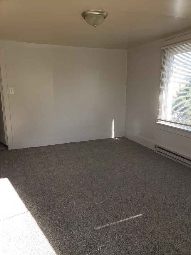Foto del edificio - 435 N Poplar St