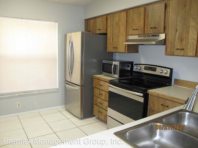 Foto del edificio - 3 br, 2 bath House - 704 OAK MANOR CIRCLE
