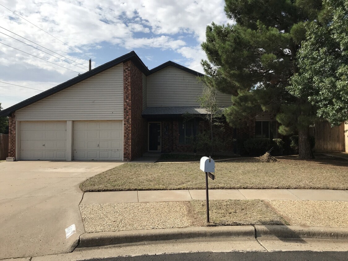 500 off First Months Rent. Great house wi... House Rental in Lubbock