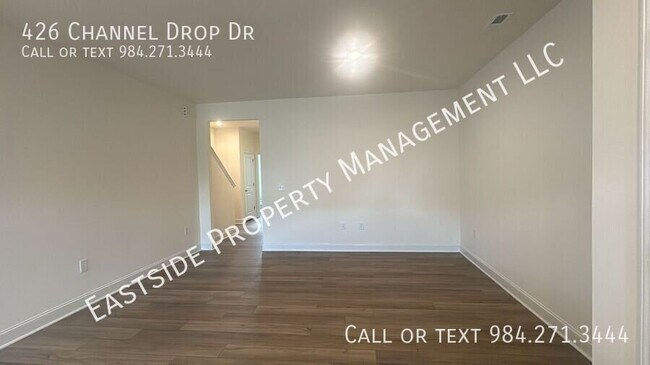 Foto del edificio - 426 Channel Drop Dr