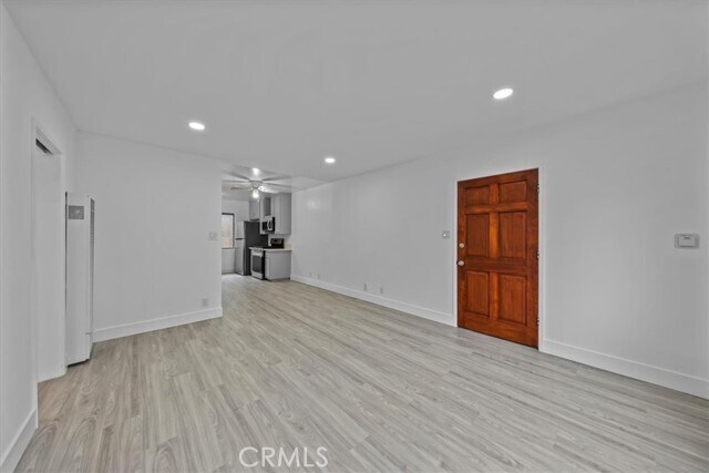 Foto del edificio - 853 W 23rd St