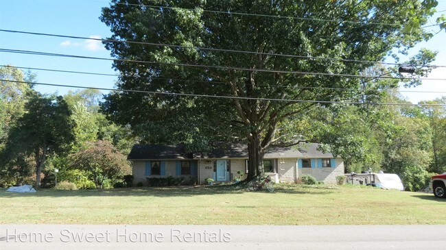 Building Photo - 319 Seay St
