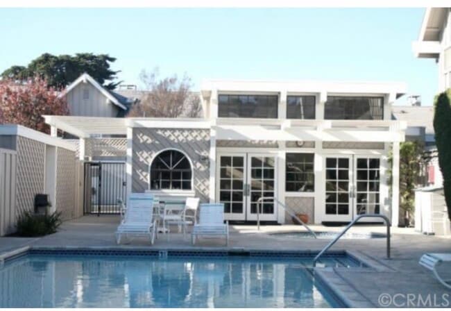 Building Photo - 340 Spinnaker Way