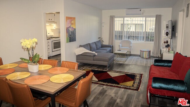 Foto del edificio - 11670 Sunset Blvd