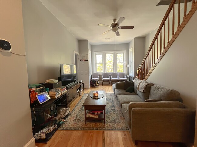 Foto del edificio - 2541 W Cortland St