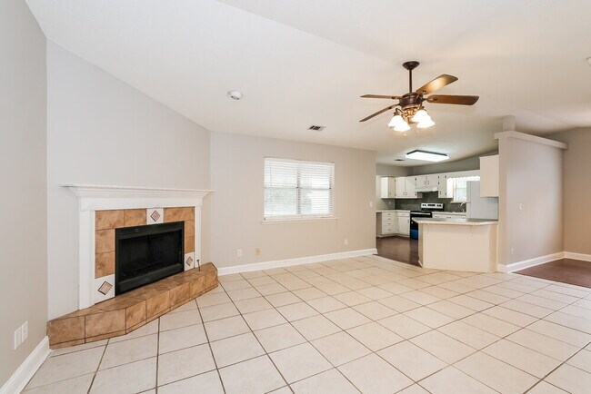 Foto del edificio - 831 Jefferson Dr SW