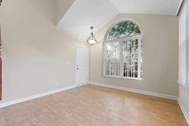 Building Photo - 120 Stonewood Pl