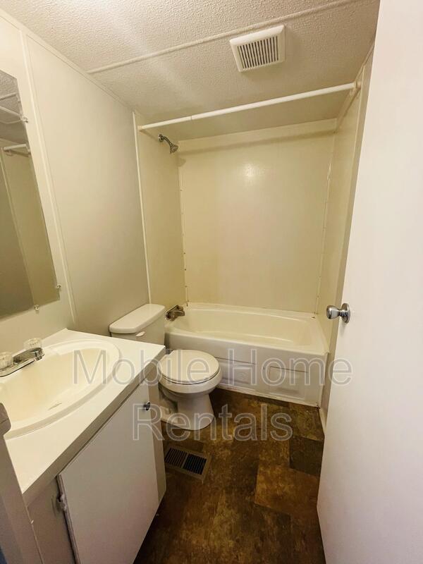Building Photo - 16 Lilly Pond Rd