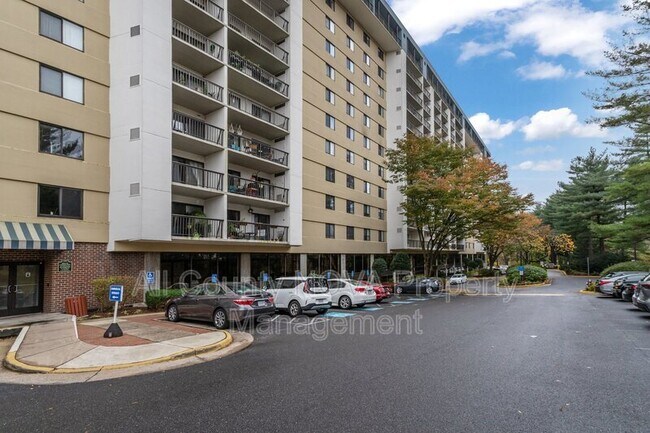Foto del edificio - 3800 Powell Ln