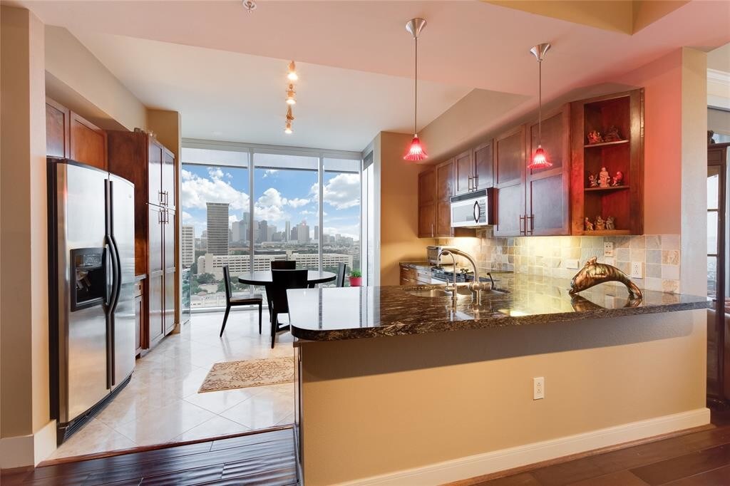 Foto principal - 3333 Allen Pkwy