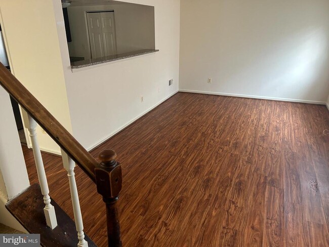 Building Photo - 9647 Hagel Cir
