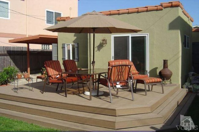 Building Photo - 141 Burbank Ave